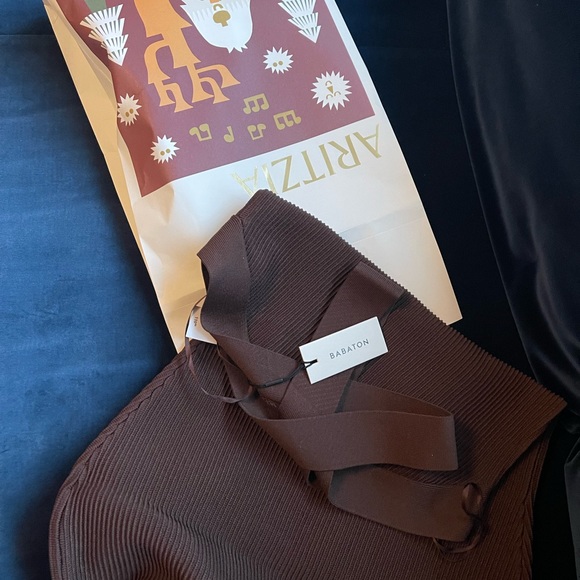 Babaton Sculpt Knit Criss Cross Dress NWT small - Picture 6 of 8